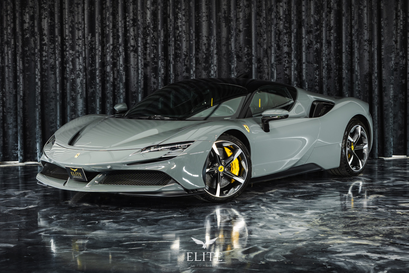 FERRARI SF 90 Stradale